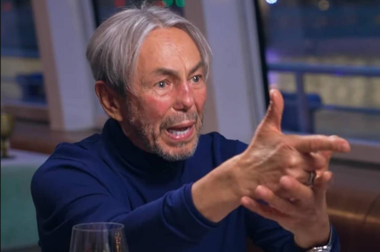 Фото для новини:У Москві наклав на себе руки відомий екс-сенатор від Чечні