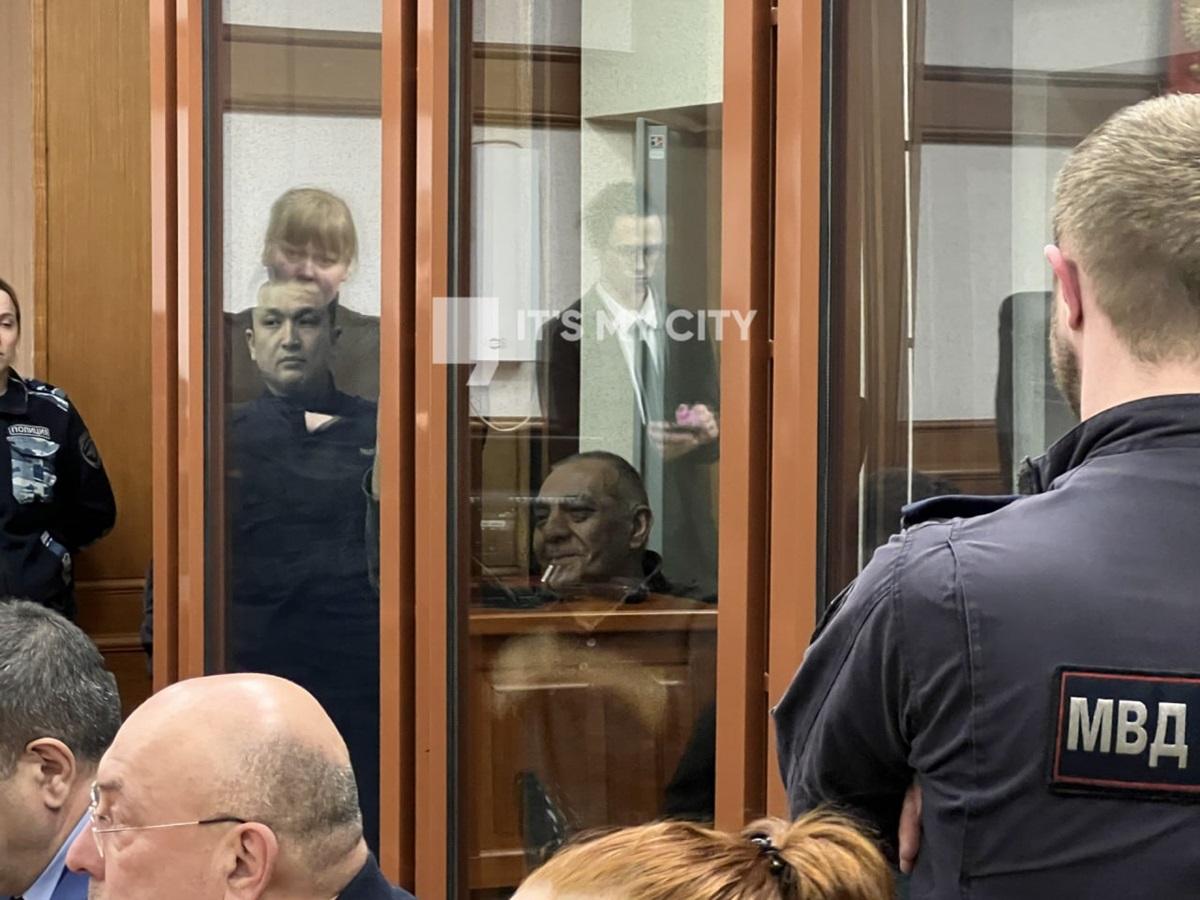 Фото для новини:У РФ засудили екс-главу азербайджанської діаспори та ще 6 азербайджанців