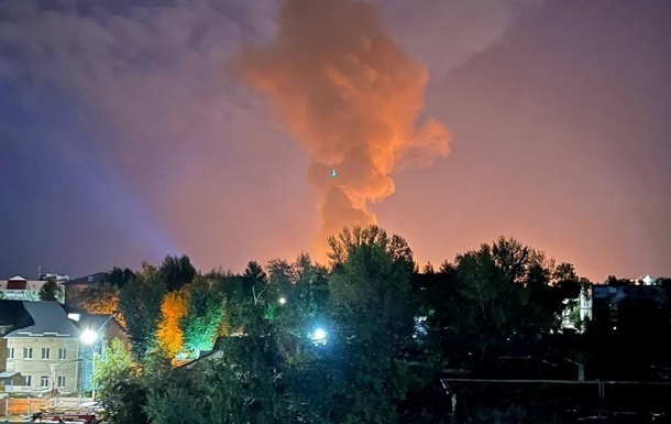 Фото для новини:У Росії через атаку БпЛА закрили десять аеропортів