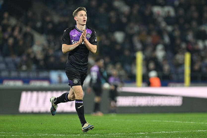 Фото для новини:У Сікана проблеми із середньою частиною тіла, може знадобитися операція