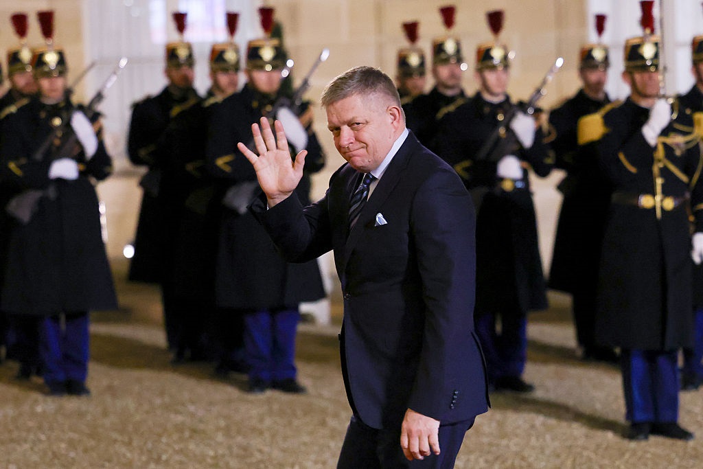 Фото для новини:У Словаччині розпочали розслідування щодо Фіцо