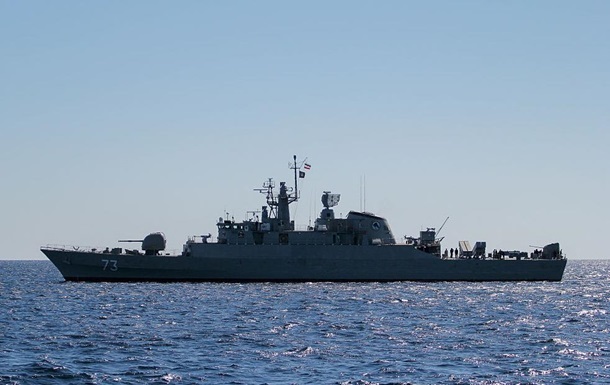 Фото для новини:У США заявили, що знищили 11 військових кораблів Ірану