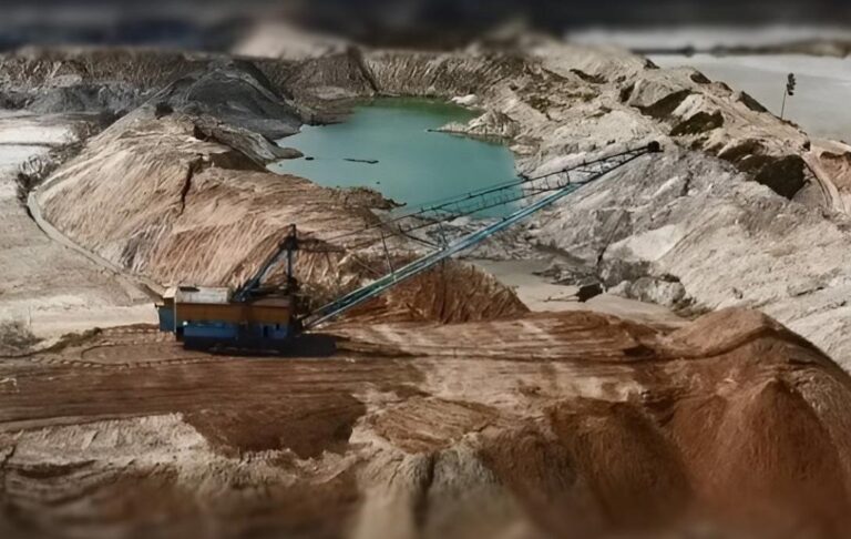 Фото для новини:Україна повернула собі три родовища титанових руд