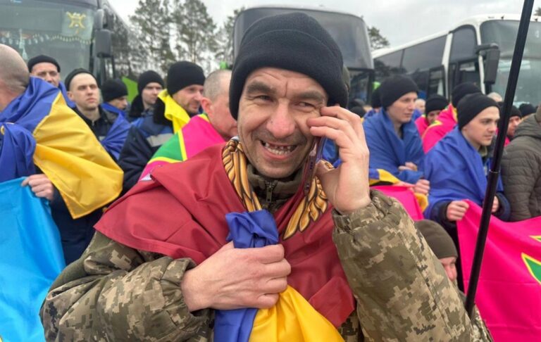 Фото для новини:Україна повернула з полону 200 захисників