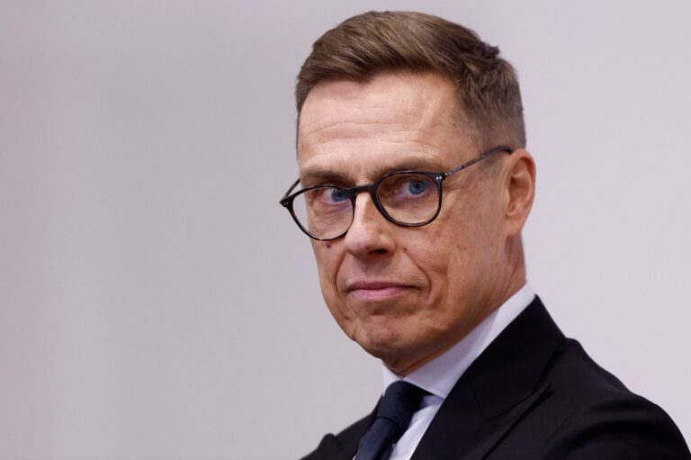 Фото для новини:Україна в набагато кращому становищі на полі бою, ніж рік тому - Стубб