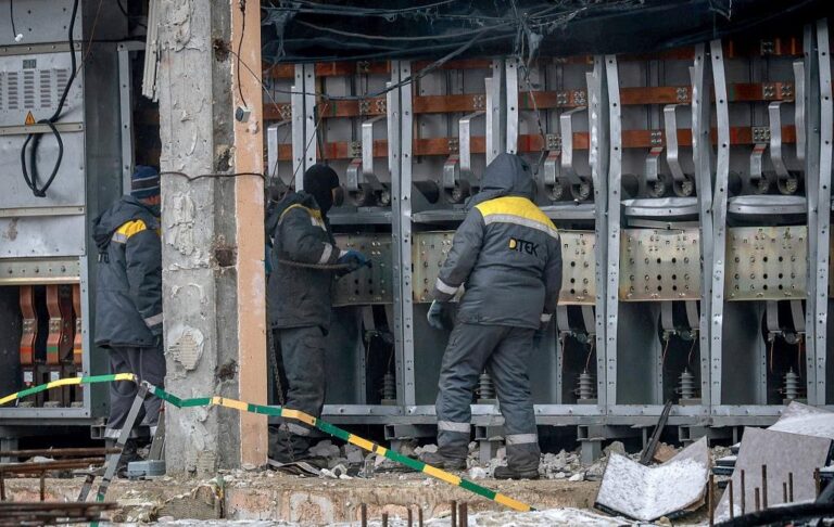 Фото для новини:Укренерго визначилось з відключеннями в суботу