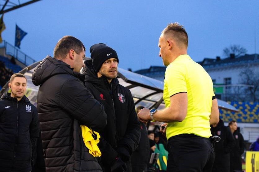 Фото для новини:УПЛ призначила нову дату матчу між Металістом 1925 і Вересом