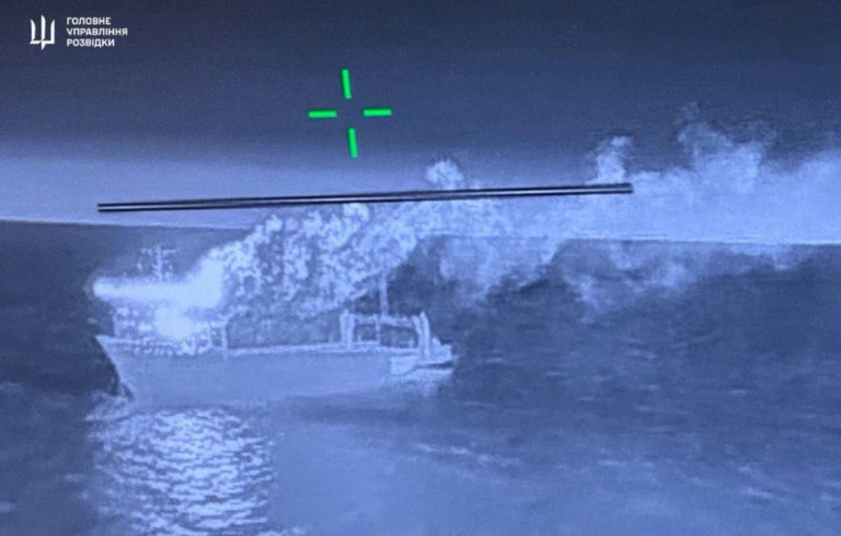 Фото для новини:Уражено два військові судна Росії - ГУР