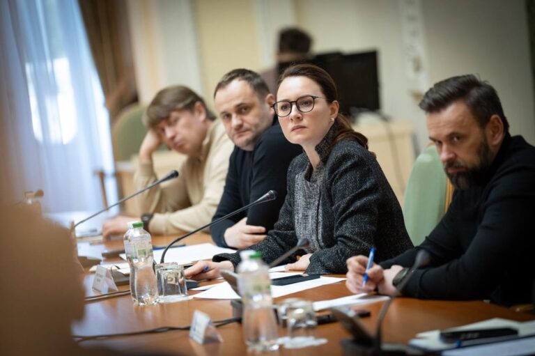 Фото для новини:Уряд визначив ключові задачі для "дорожників"