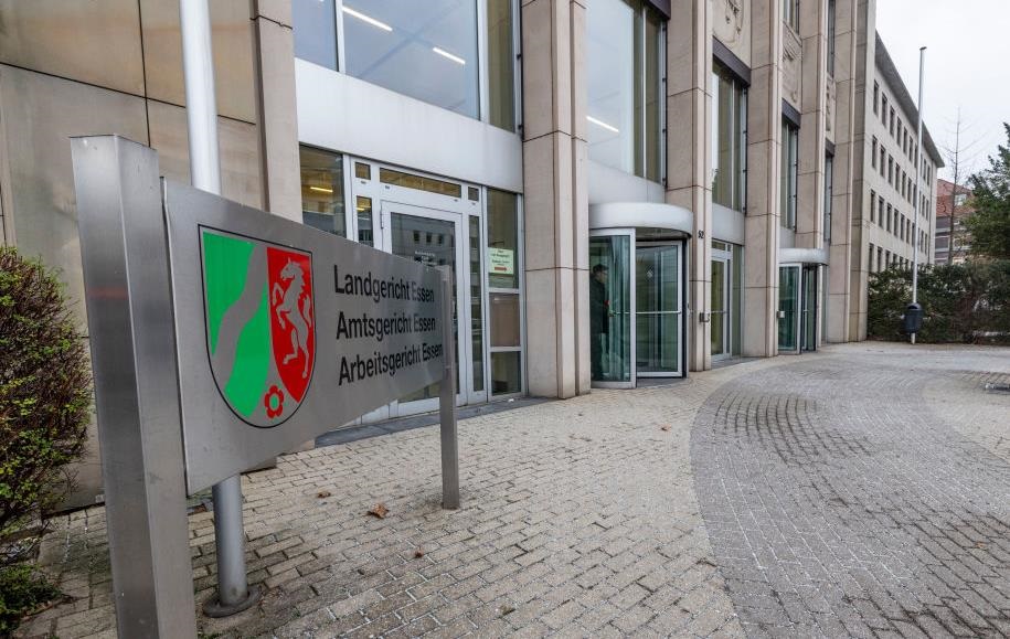 Фото для новини:В Німеччині українського підлітка засудили за вбивство українки і її дитини