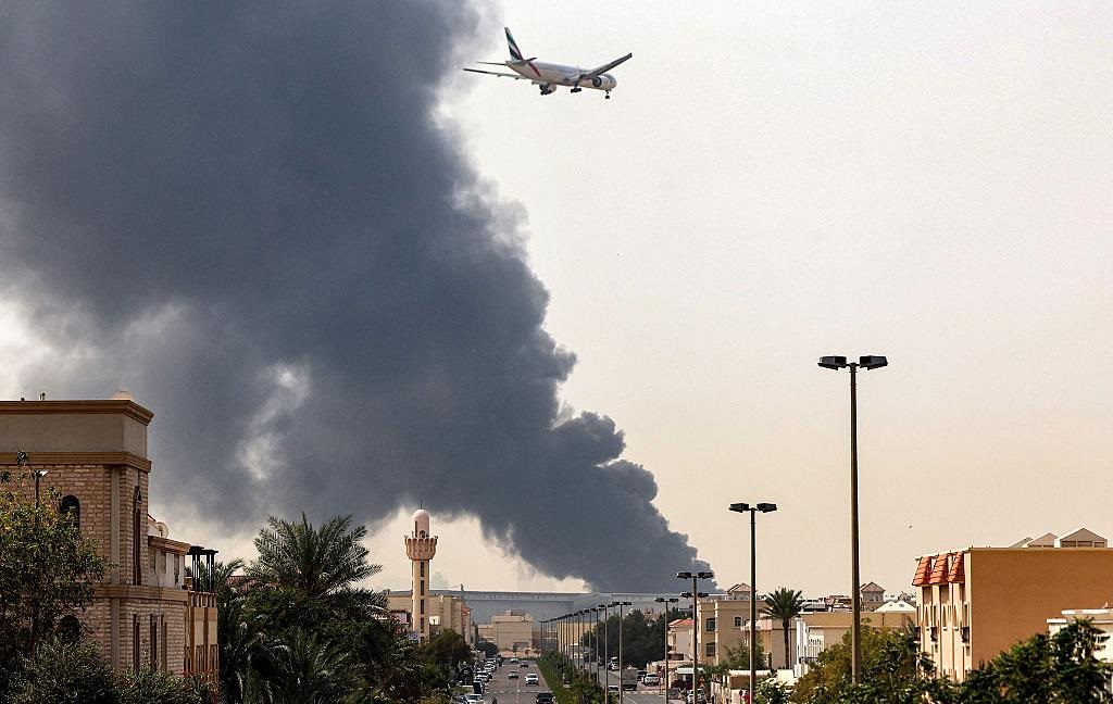 Фото для новини:В ОАЕ заявили про відбиття чергової ракетно-дронової атаки Ірану