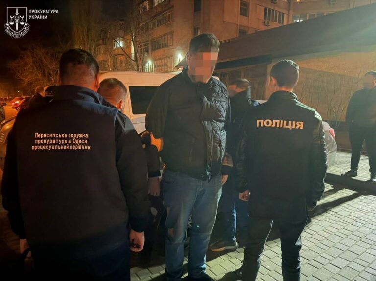 Фото для новини:В Одесі лікар пропонував ухилянтам оформили "інвалідність"