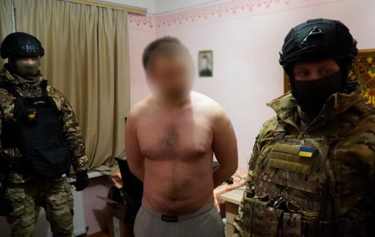 Фото для новини:В Україні викрили 15 осіб, причетних до сексуальних злочинів стосовно дітей