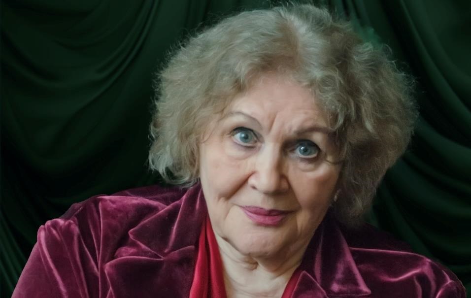 Фото для новини:В Україні запустили флешмоб до дня народження Ліни Костенко