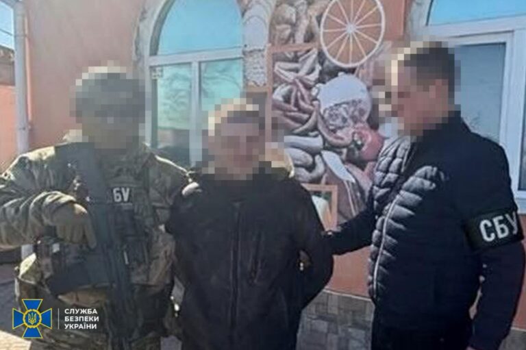 Фото для новини:В Україні затримано чотирьох торговців зброєю