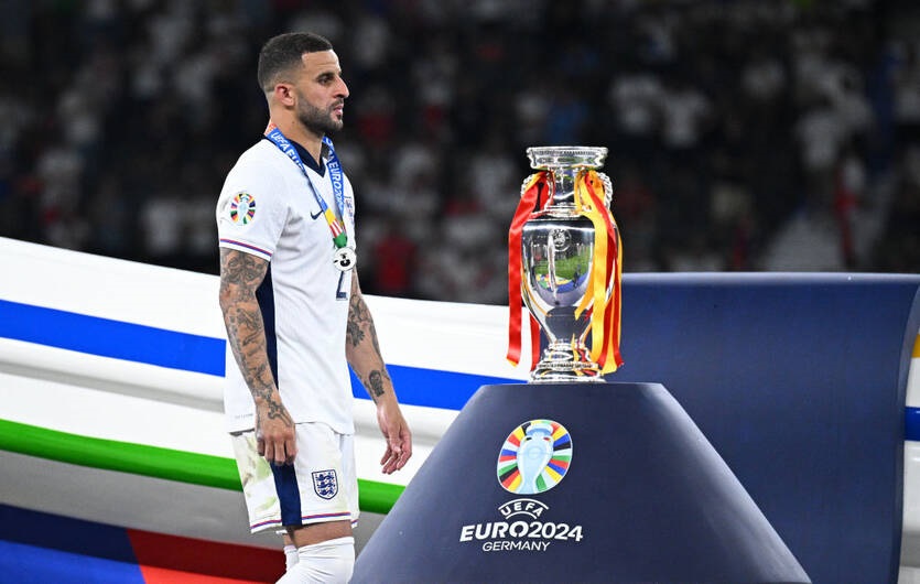 Фото для новини:Відомий захисник завершив виступи за збірну Англії