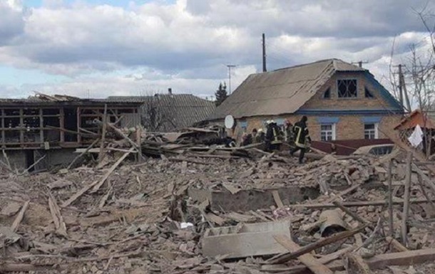 Фото для новини:Війська РФ атакували дронами Київщину, є пошкодження