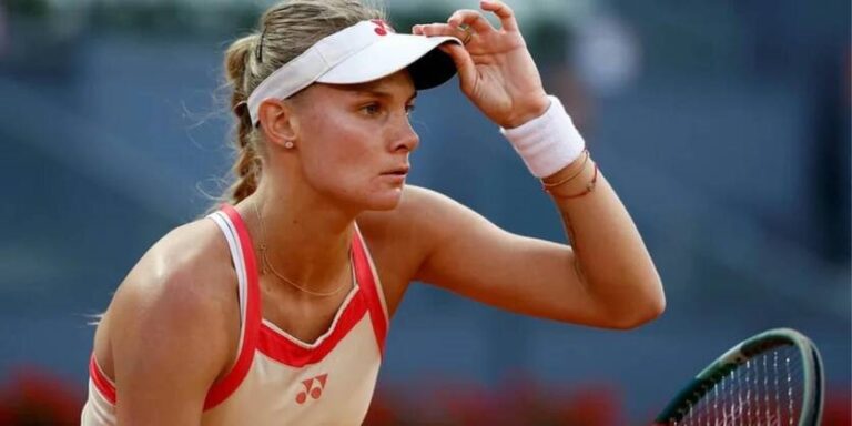 Фото для новини:Ястремська не змогла пройти далі другого кола в Маямі