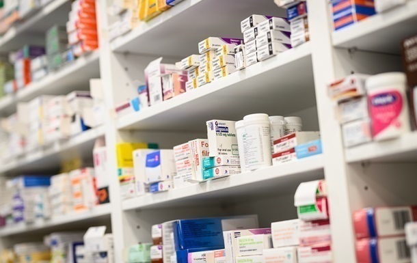 Фото для новини:З наступного тижня на АЗС почнуть продавати безрецептурні ліки