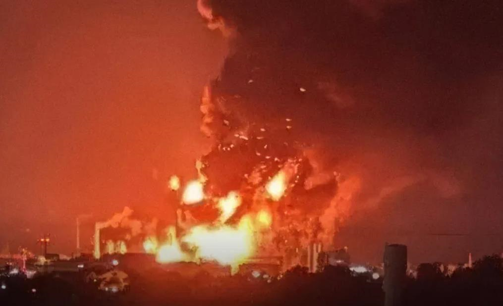 Фото для новини:З початку року ЗСУ уразили 13 обʼєктів нафтогазового комплексу РФ