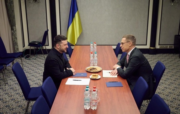 Фото для новини:Зеленський і Стубб обговорили інцидент з дронами у Фінляндії