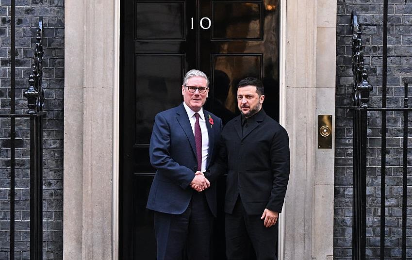 Фото для новини:Зеленський прибув з візитом у Лондон