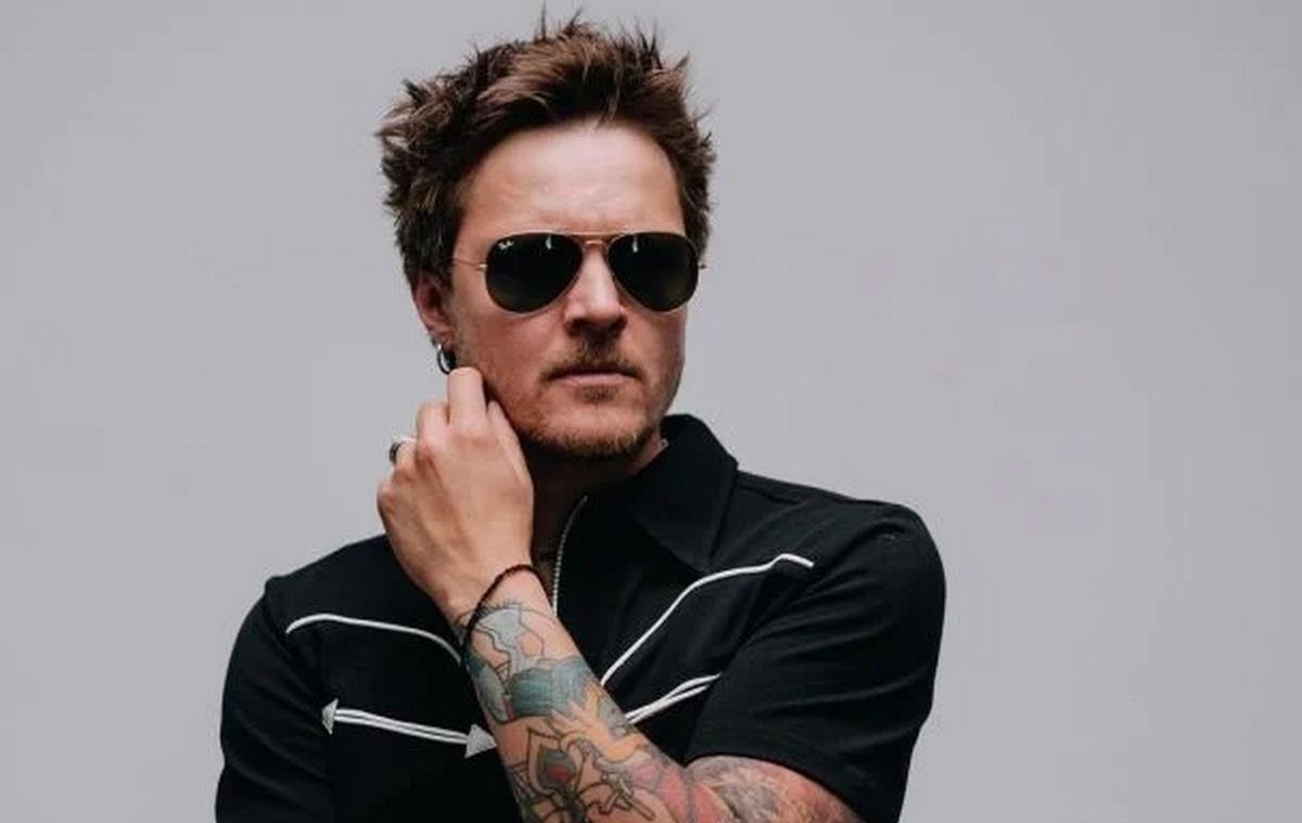 Фото для новини:Женя Галич відкрив кавовий бренд "для хоробрих"