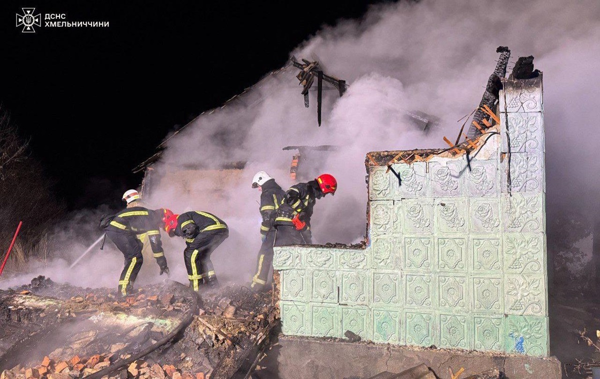 Фото для новини:Жінка і троє дітей загинули у пожежі на Хмельниччині