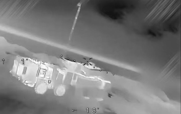 Фото для новини:ЗСУ уразили Панцир та катер росіян в Криму