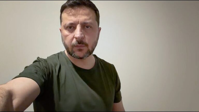 Фото для новини:Слідчі Національної поліції та СБУ ведуть зараз розслідування всіх обставин нападу в Києві