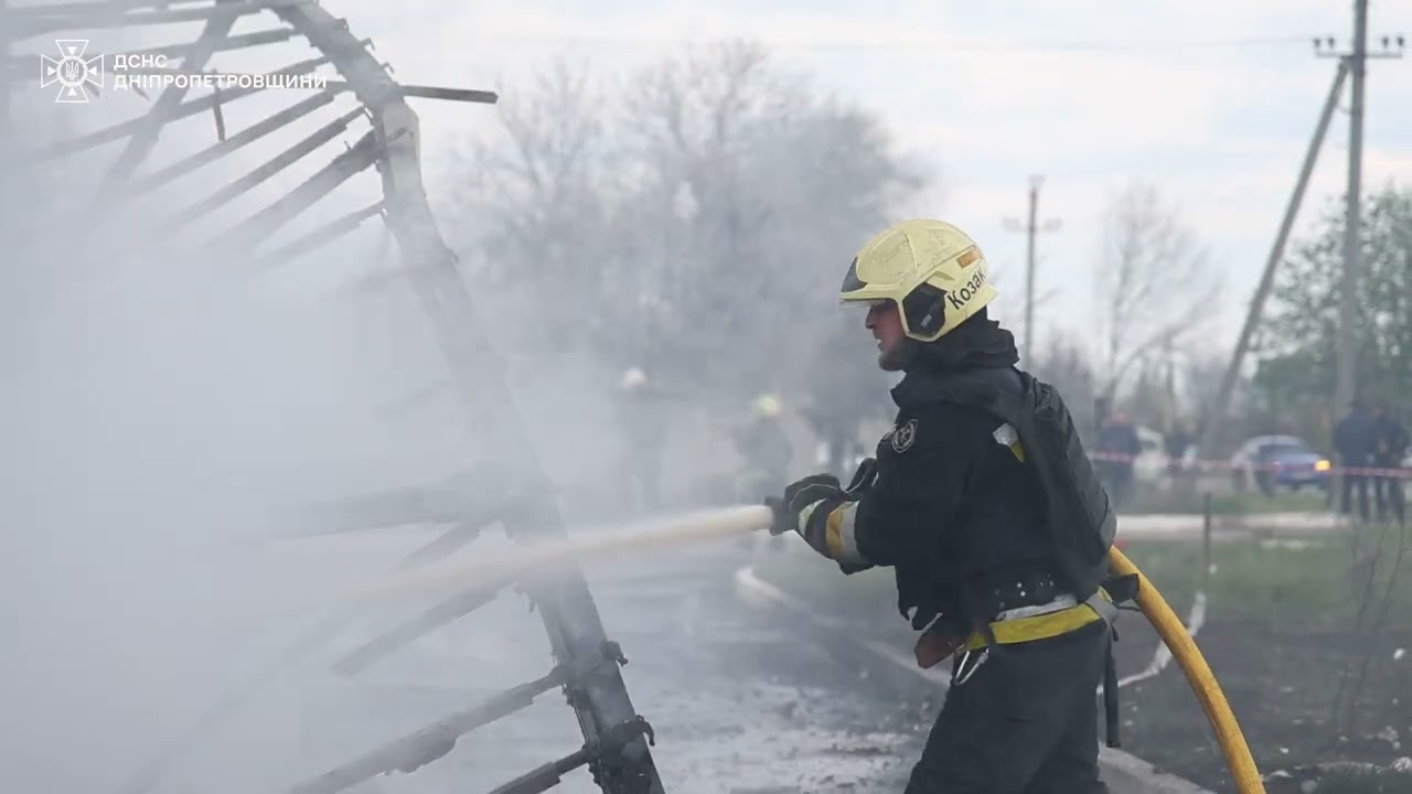Фото для новини:росіяни завдали ракетного удару по Дніпру: є загиблі та поранені