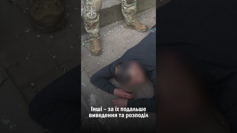 Фото для новини:Масштабна афера з банкоматами на Закарпатті! Сувенірні купюри замість майже 2 млн грн