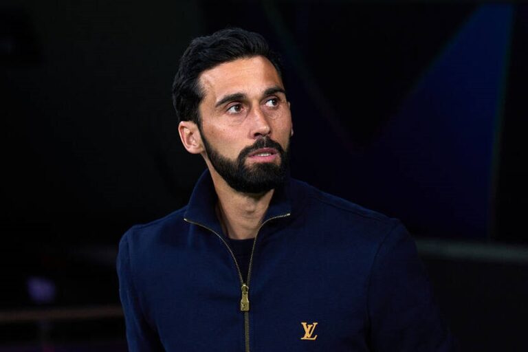 Фото для новини:Арбелоа оцінив шанси Реала на чемпіонство