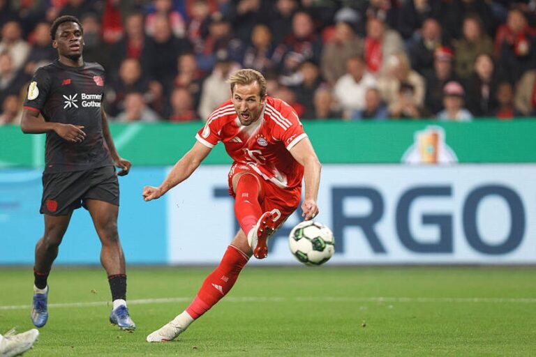 Фото для новини:Баварія стала першим фіналістом Кубка Німеччини