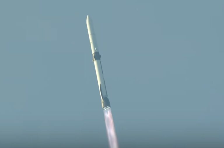 Фото для новини:Blue Origin вперше змогла повторно використати ракету New Glenn