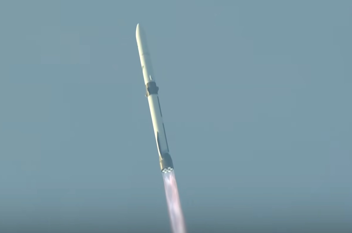 Фото для новини:Blue Origin вперше змогла повторно використати ракету New Glenn