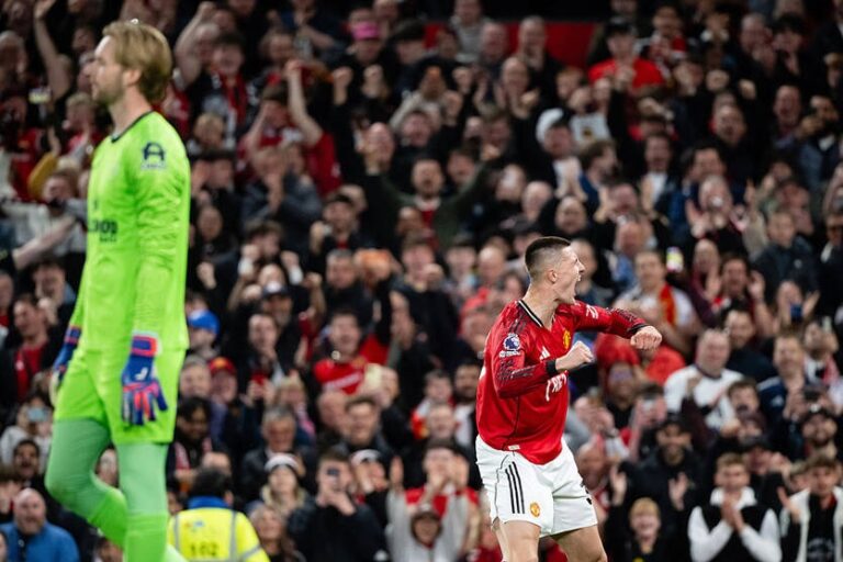 Фото для новини:Брентфорд Ярмолюка поступився Манчестер Юнайтед