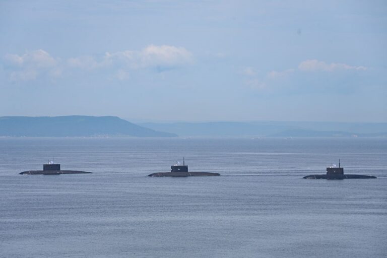 Фото для новини:Британія заявила про підводні човни РФ у своїх водах