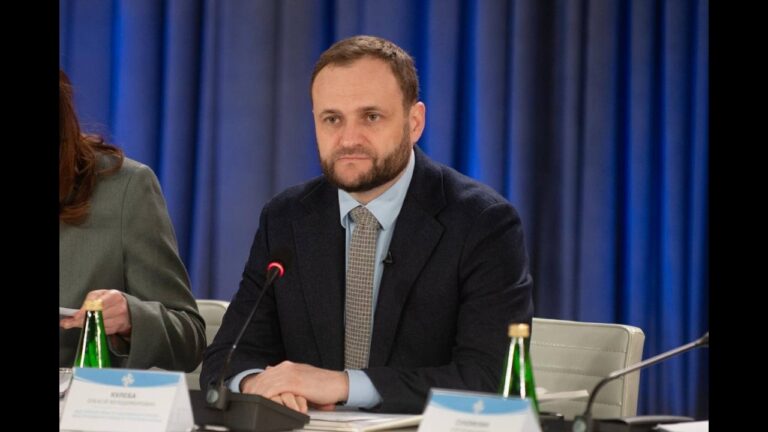 Фото для новини:Як ремонтують місцеві дороги: хто за це платить і чому працює співфінансування?