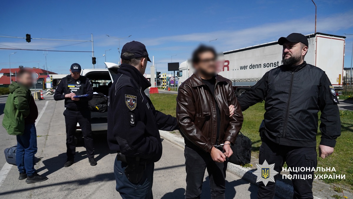 Фото для новини:До України естрадували організатора продажу неіснуючих авто для ЗСУ