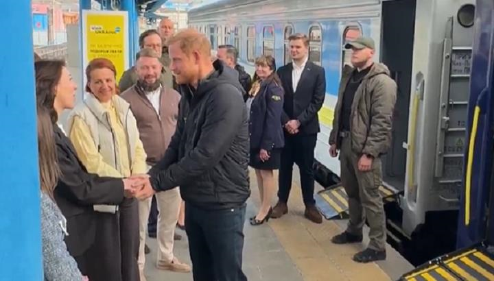 Фото для новини:До України прибув Принц Гаррі