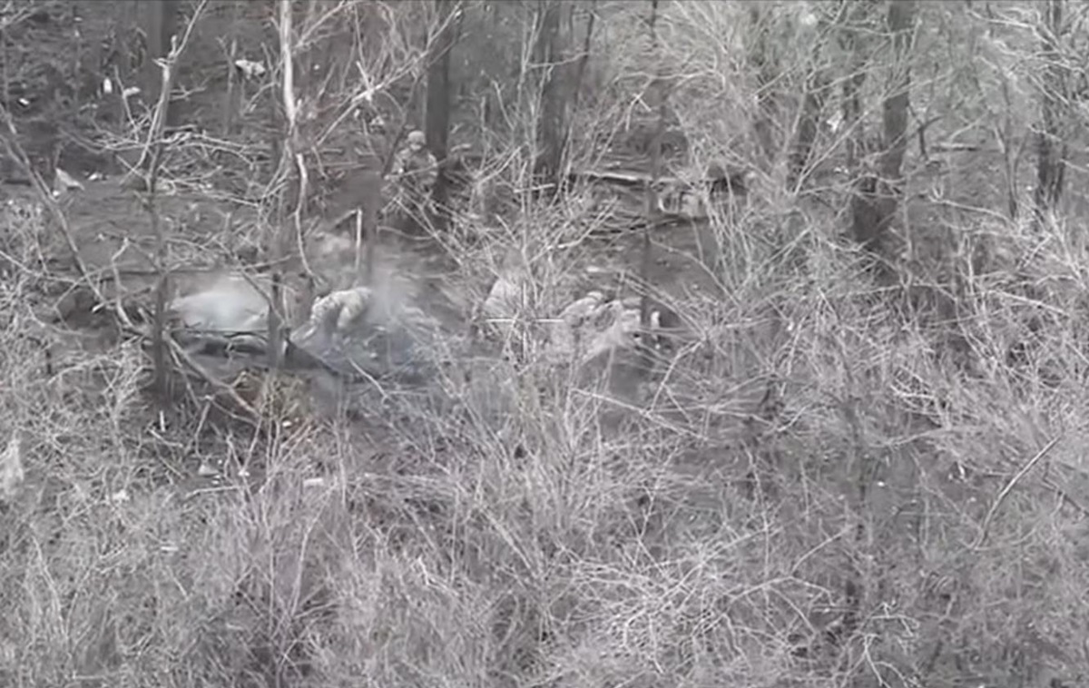 Фото для новини:Двоє бійців ЗСУ взяли в полон вісьмох окупантів