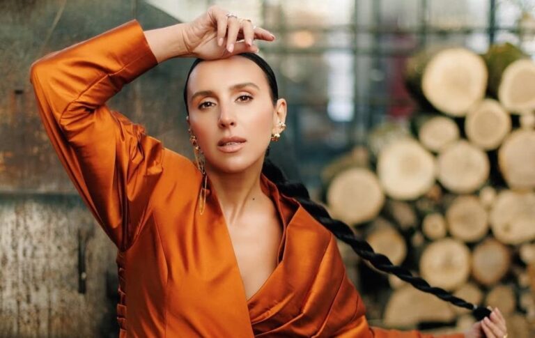 Фото для новини:Джамала вперше розповіла про конфлікт на Євробаченні