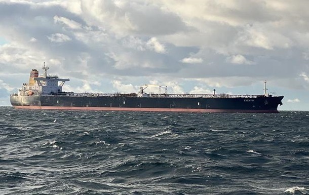 Фото для новини:Естонія відмовилася затримувати російські танкери