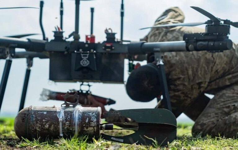 Фото для новини:Генштаб розповів про атаки росіян на 12 напрямках