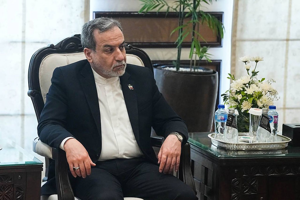 Фото для новини:Глава МЗС Ірану прибув до Росії на переговори з Путіним