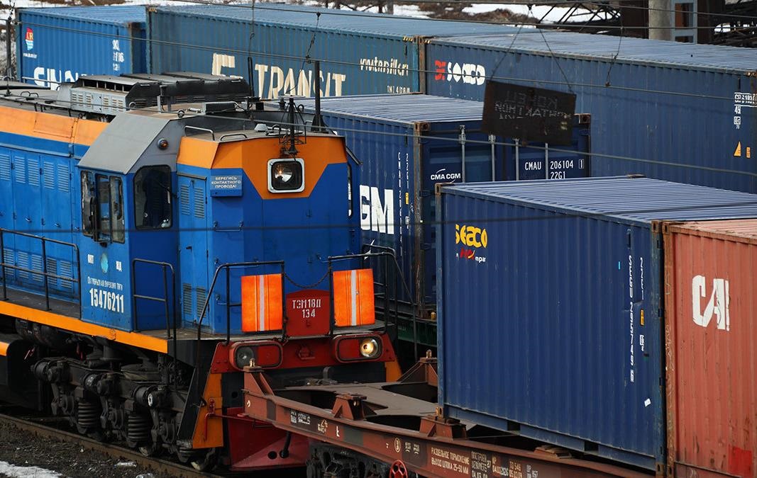 Фото для новини:Імпортери РФ змушені уникати привозу товарів з Китаю через Казахстан - ЗМІ