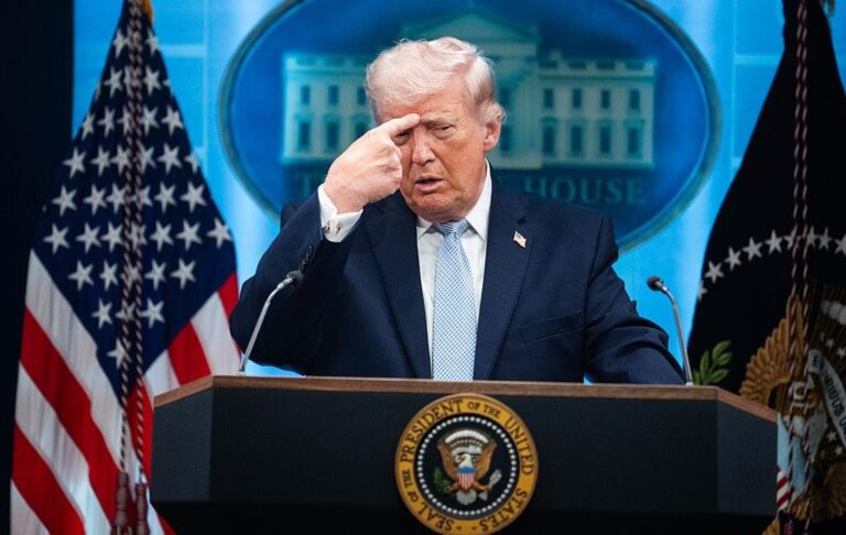 Фото для новини:Іран зупинив переговори зі США через погрози Трампа - ЗМІ