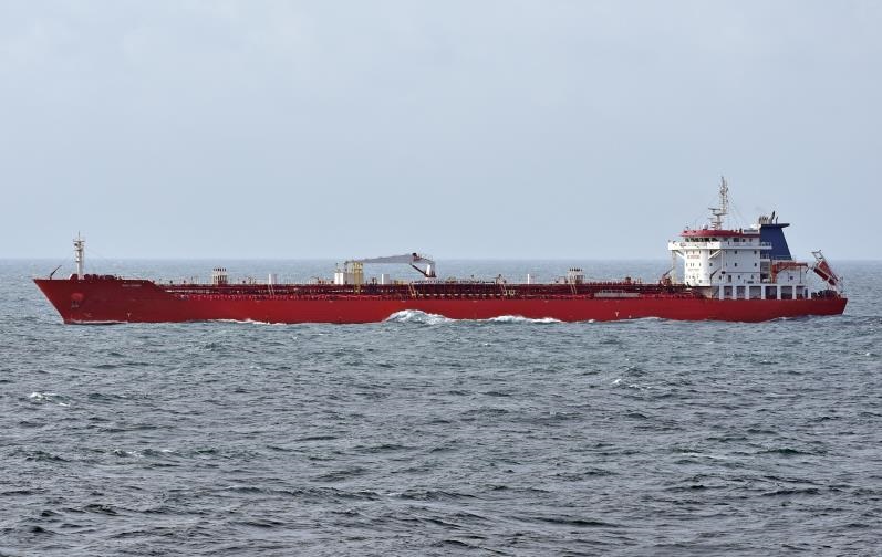 Фото для новини:Китайський танкер пройшов через Ормузьку протоку, попри на блокаду США