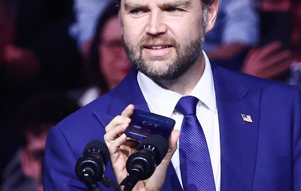 Фото для новини:"Люблю Віктора": Трамп телефоном підтримав Орбана